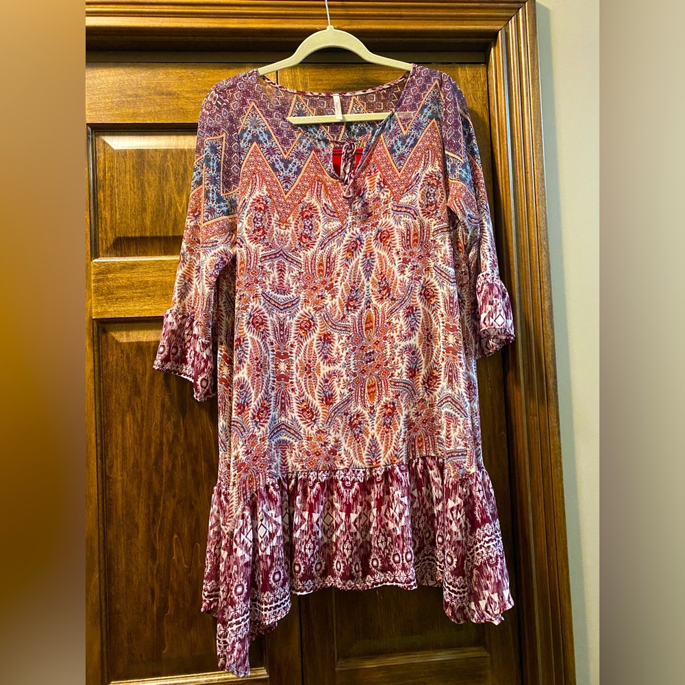 Medium burgundy multicolor dress with polyester under dress